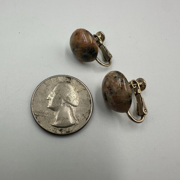 3/$30 Vintage Brooch Earring Set Gold Tone Brown Granite Design Screw Back 1.5" - Picture 11 of 15